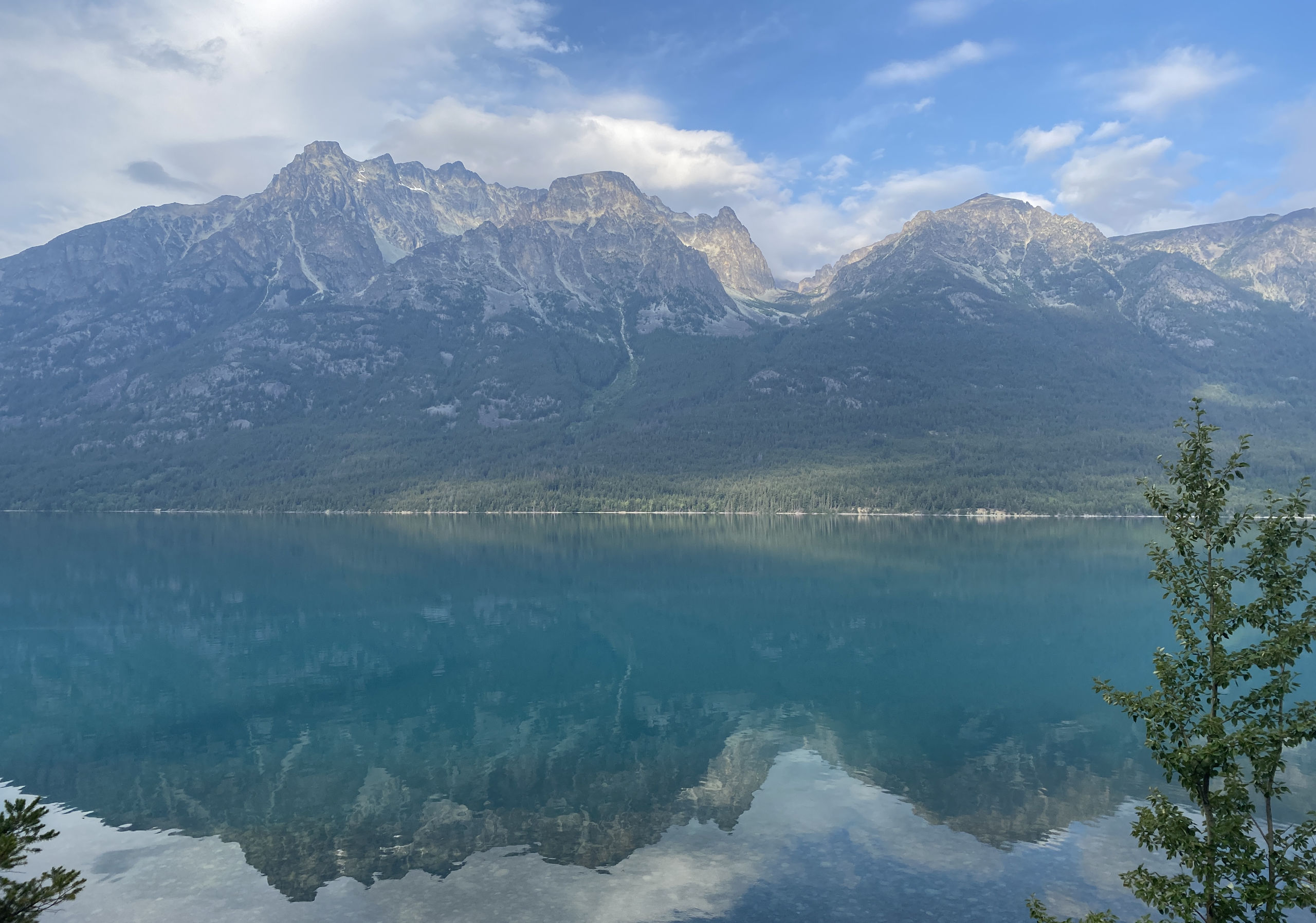 Gorgeous mountain and water in Chilcotin